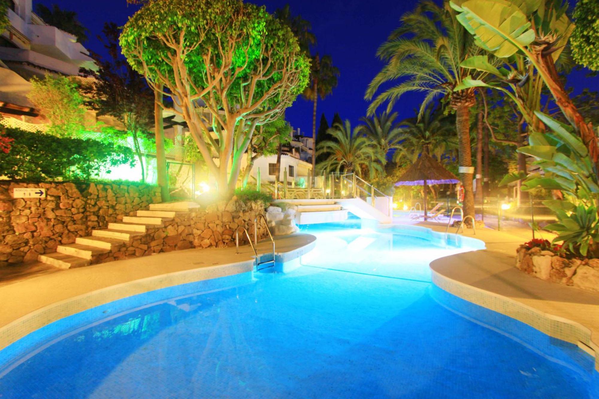 1108 Beachfront 2 Apartments With Roofterrace 80Mtrgt Beach 3 Pools Marbella Esterno foto